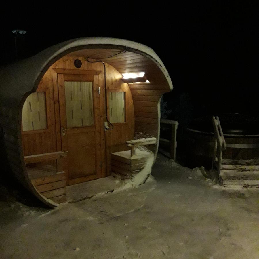 Karemajat Cottage Resort Ylitornio 外观 照片